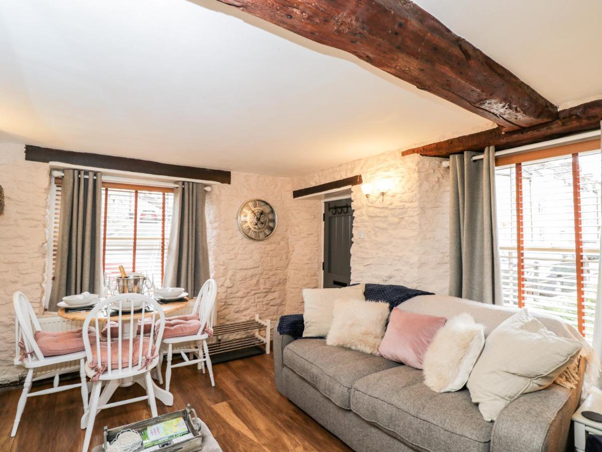מלמסבורי Corner Cottage מראה חיצוני תמונה